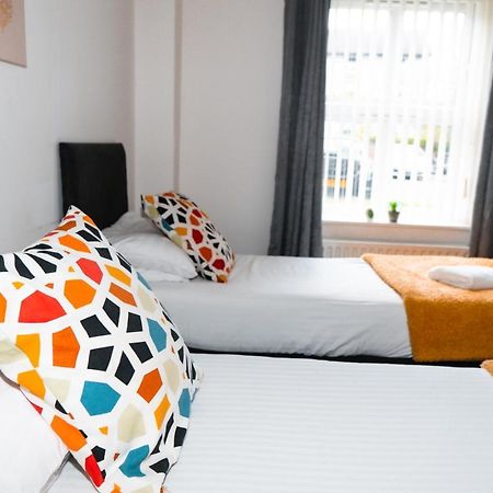 2 Bedroom Apartment Liverpool Hosted By Seren Property エクステリア 写真