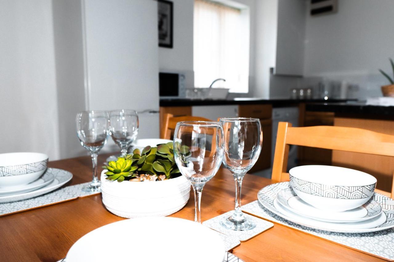 2 Bedroom Apartment Liverpool Hosted By Seren Property エクステリア 写真