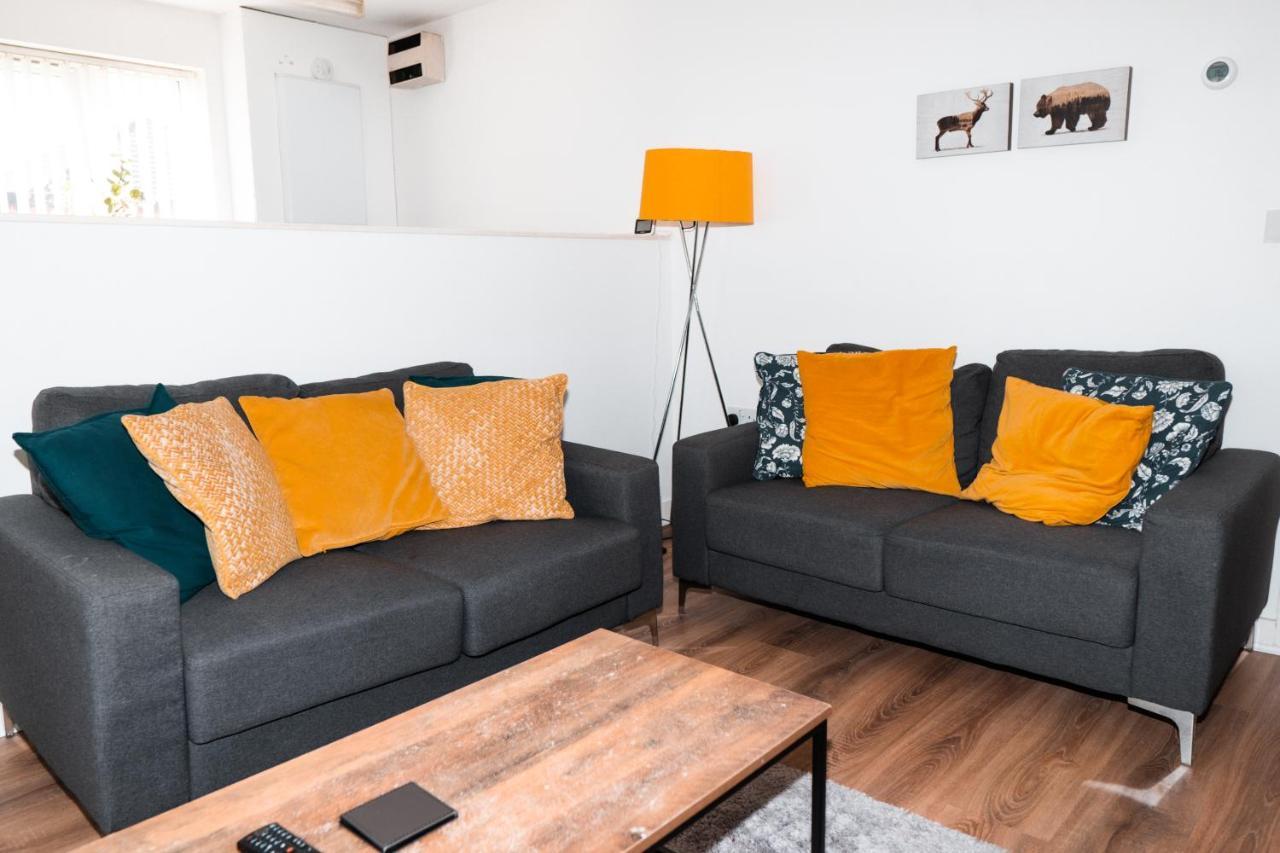 2 Bedroom Apartment Liverpool Hosted By Seren Property エクステリア 写真