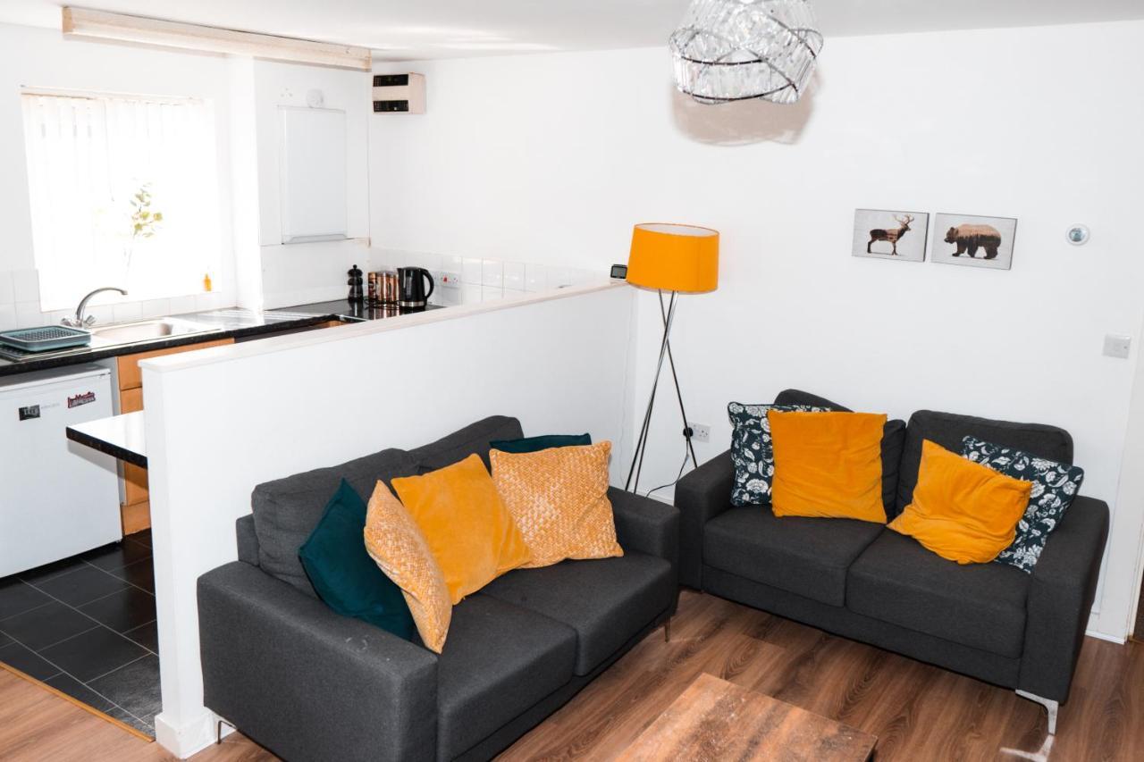 2 Bedroom Apartment Liverpool Hosted By Seren Property エクステリア 写真