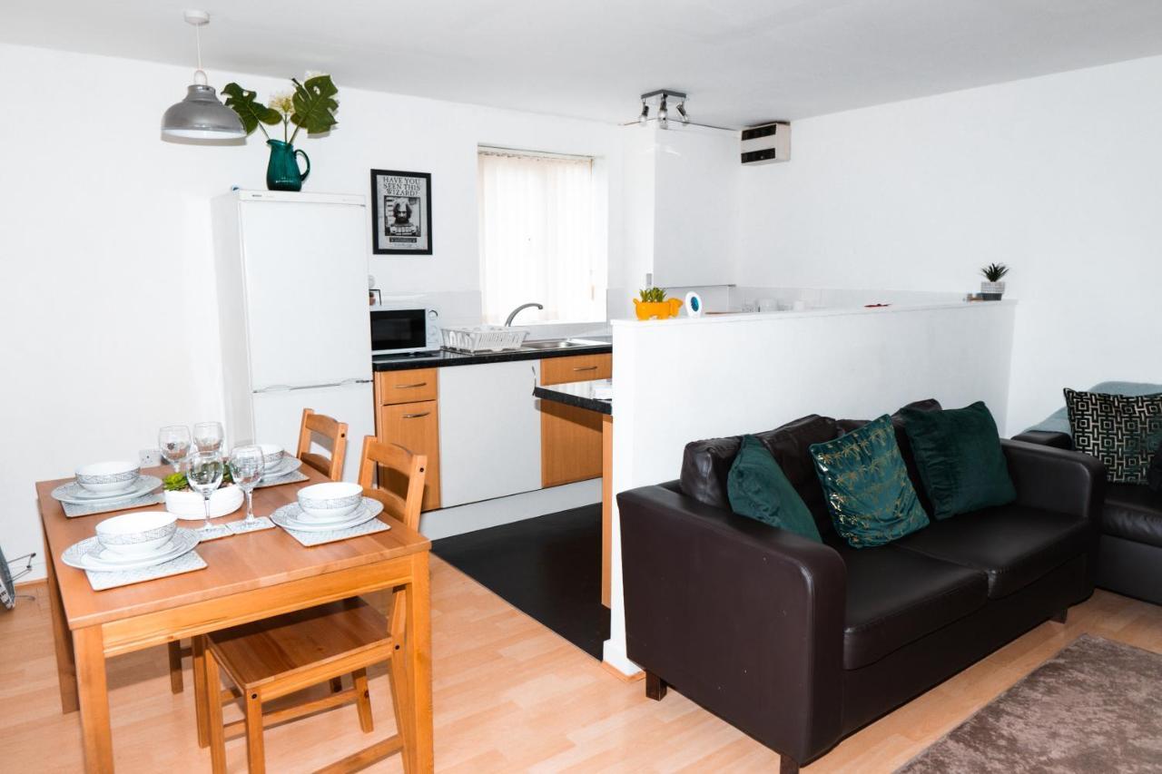 2 Bedroom Apartment Liverpool Hosted By Seren Property エクステリア 写真